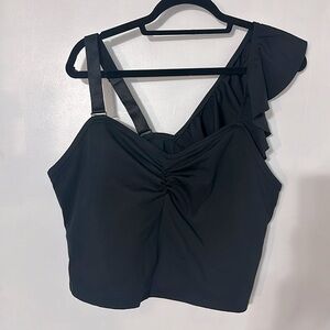 Fabletics cropped flutter sleeve workout top 4x